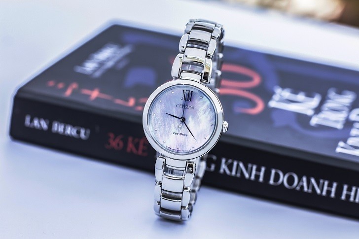 Đồng hồ Citizen EM0530-81D: bộ máy Eco-Drive, siêu mỏng - Ảnh 3