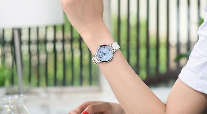 Đồng hồ Citizen EM0550-16N sử dụng năng lượng ánh sáng - Ảnh 3