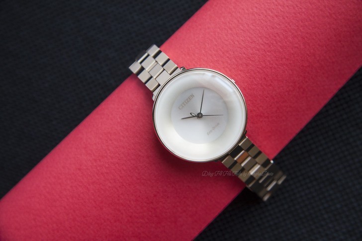 Đồng hồ Citizen EM0603-89X sapphire kính cong sang trọng - Ảnh 1