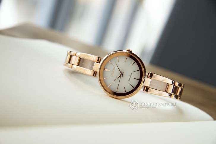 Đồng hồ Citizen EM0639-81A Mạ vàng sang trọng, pin bất tử - Ảnh 6