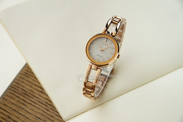 Đồng hồ Citizen EM0639-81A Mạ vàng sang trọng, pin bất tử - Ảnh 3