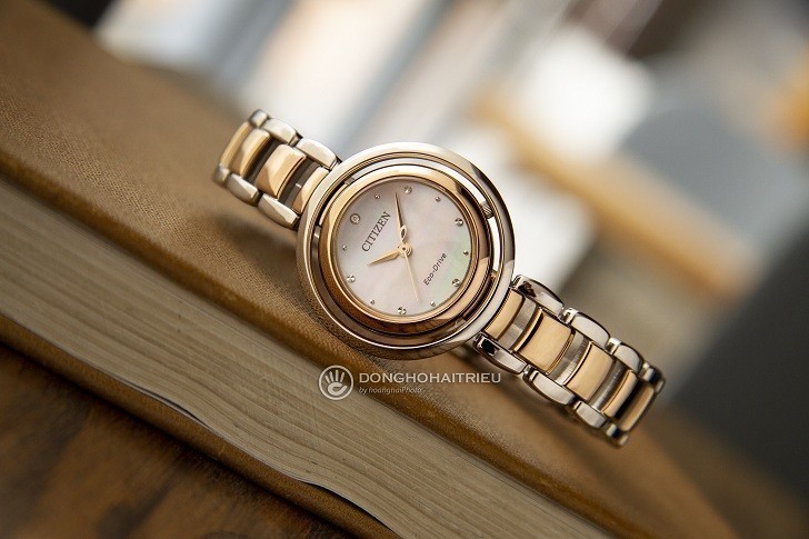 Đồng hồ Eco-Drive Citizen EM0666-89D năng lượng ánh sáng - Ảnh 5