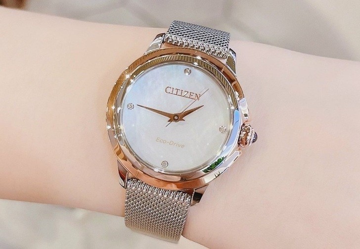 Đồng hồ Citizen EM0796-59Y: Sang trọng với vẻ đẹp kim cương - Ảnh 5