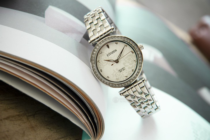 Đồng hồ Citizen ER0211-52A giá rẻ, được thay pin miễn phí - Ảnh 1