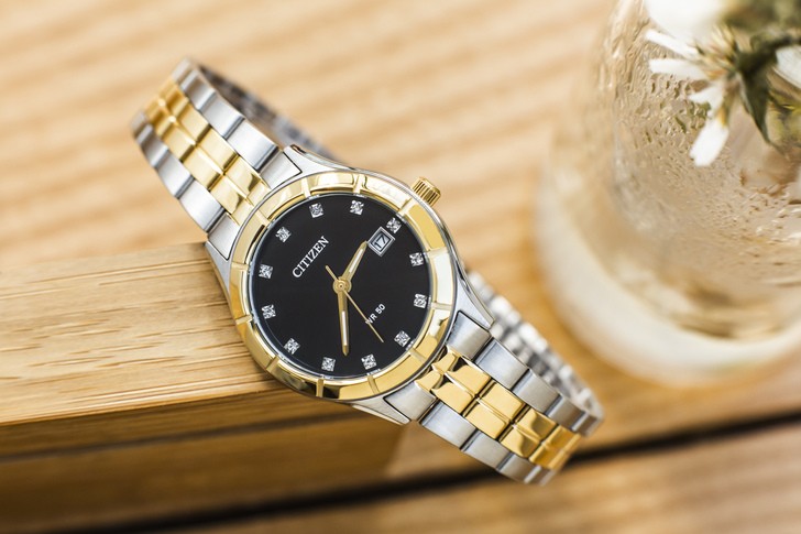 Citizen EU6044-51E đính 12 viên pha lê, dây demi sang trọng - Ảnh 1