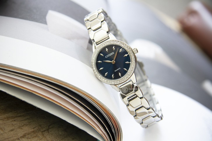 Đồng hồ Citizen EZ7010-56L giá rẻ, được thay pin miễn phí - Ảnh 1