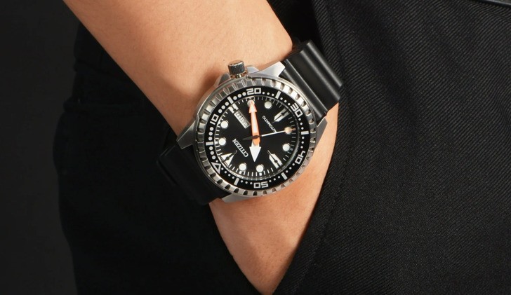 Đồng hồ nữ Citizen NH8380-15E thiết kế thể thao nam tính - Ảnh 3