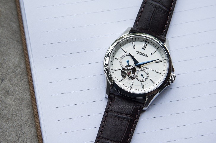 Đồng hồ cơ Citizen NP1010-01A kim xanh và bộ máy mạnh mẽ - Ảnh 1