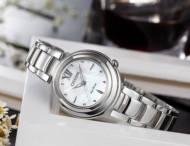 Đồng hồ Eco-Drive Citizen EM0331-52D năng lượng ánh sáng - Ảnh 1