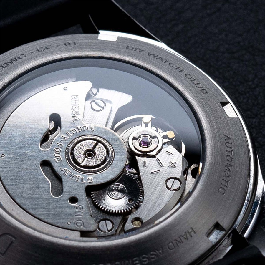 Cỗ máy Seiko NH35 đẳng cấp có gì đặc biệt, giá bao nhiêu? - Ảnh 1