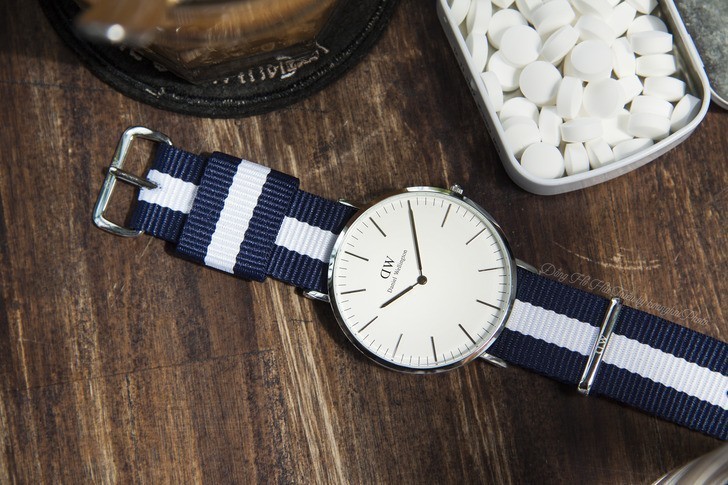 Đồng hồ nam Daniel Wellington DW00100018 thay pin miễn phí - Ảnh 1