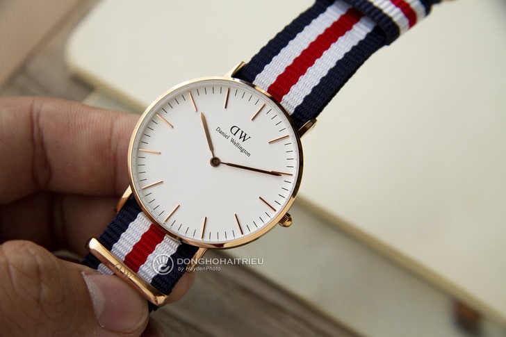 Đồng hồ Daniel Wellington DW00100030: thay pin miễn phí - Ảnh 2