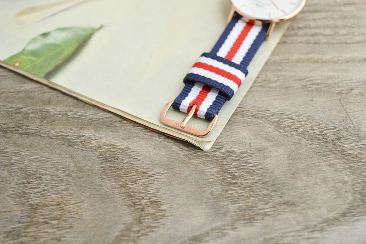 Đồng hồ Daniel Wellington DW00100030: thay pin miễn phí - Ảnh 4
