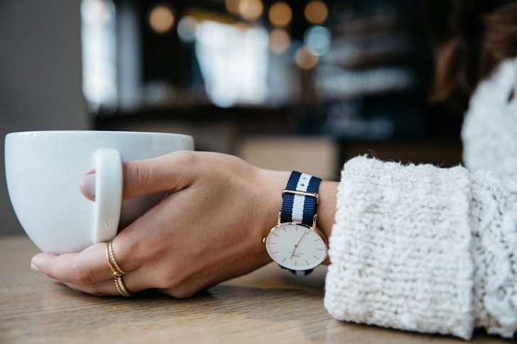 Đồng hồ Daniel Wellington DW00100047 rẻ thay pin miễn phí - Ảnh 2