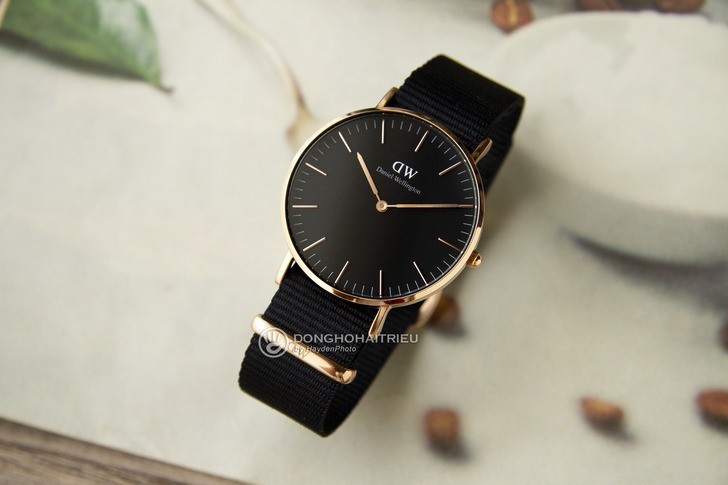 Đồng hồ Daniel Wellington DW00100150 giá rẻ, thay pin free - Ảnh 3