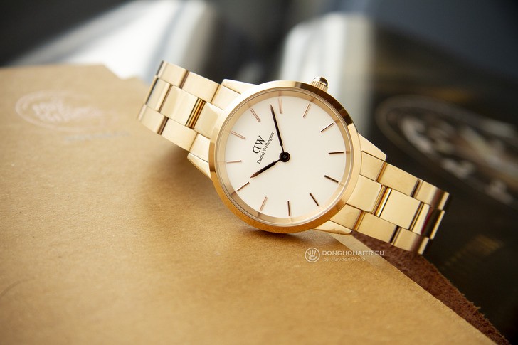 Đồng hồ Daniel Wellington DW00100209 tối giản, sang trọng - Ảnh 1