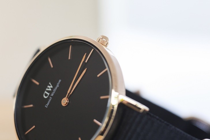Đồng hồ Daniel Wellington DW00100215 thay pin miễn phí - Ảnh 2
