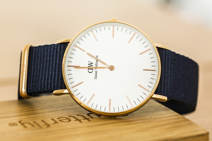 Đồng hồ Daniel Wellington DW00100279 giá rẻ, dây vải Nato - Ảnh 1