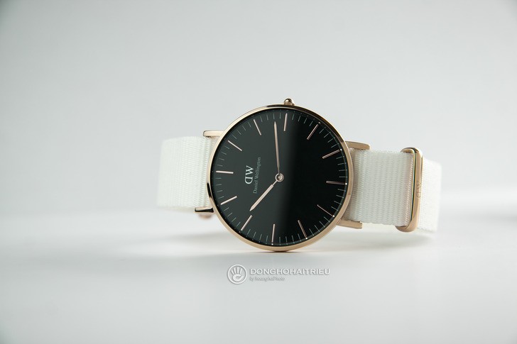 Đồng hồ Daniel Wellington DW00100312 dây vải Nato trẻ trung - Ảnh 2