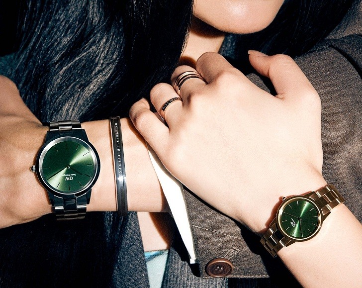 Đồng hồ Daniel Wellington DW00100427: Mặt số xanh quyến rũ - Ảnh 1