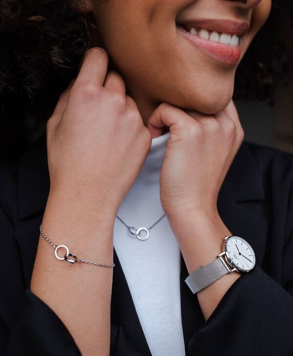 Sức hút vòng tay Daniel Wellington DW00400169 màu bạc - Ảnh 2