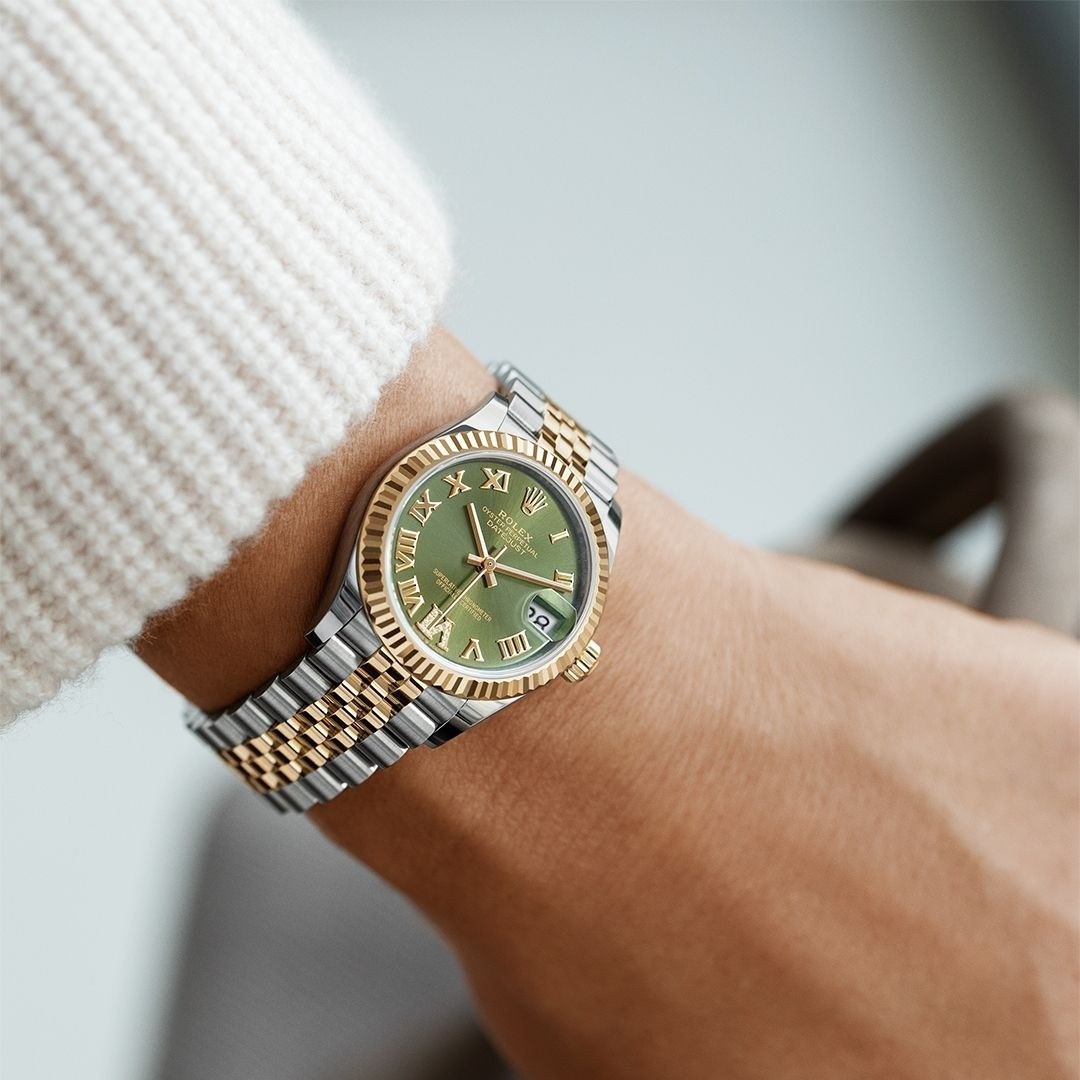 Thiết kế nam tính của đồng hồ Rolex Oyster Perpetual Datejust-Hình 6