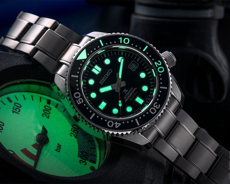 Dạ quang Lumibrite của đồng hồ Seiko prospex marinemaster - ảnh 5