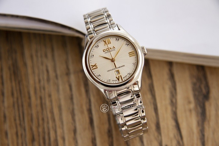 Đồng hồ Doxa D219SCM đính 8 viên kim cương, máy cơ Thụy Sĩ - Ảnh: 8