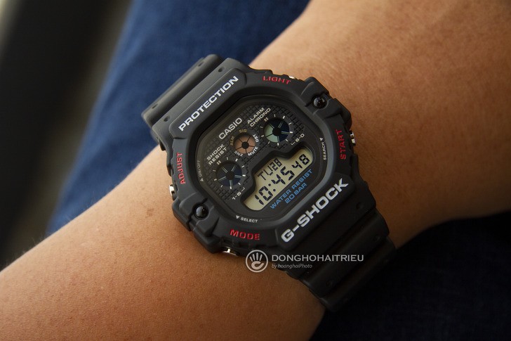 Đồng hồ G-Shock DW-5900-1DR - “Robot 3 mắt” đầy mạnh mẽ - Ảnh 1