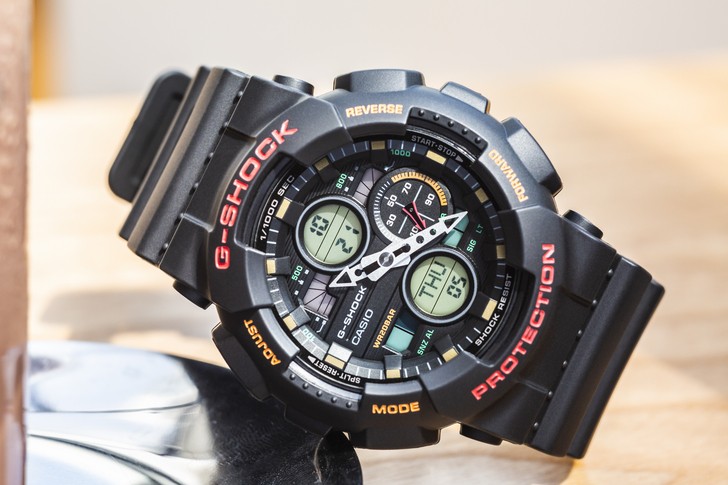 Đồng hồ G-Shock GA-140-1A4DR giá rẻ và thay pin miễn phí - Ảnh 1