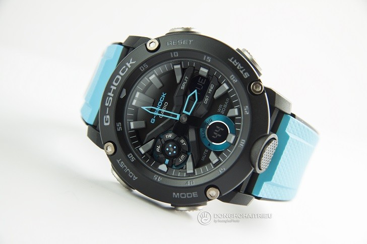 Đồng hồ G-Shock GA-2000-1A2DR tích hợp hàng loạt tính năng thể thao - Ảnh 1