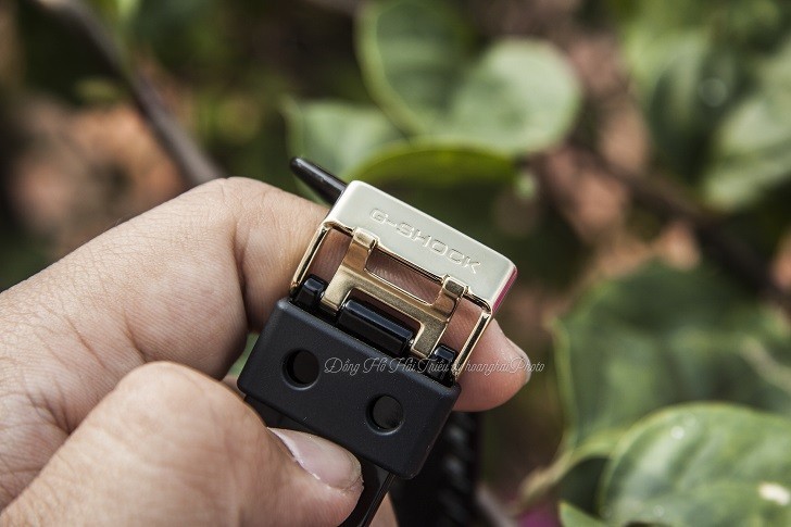 Đồng hồ G-Shock GA-710GB-1ADR giá rẻ, thay pin miễn phí - Ảnh 4