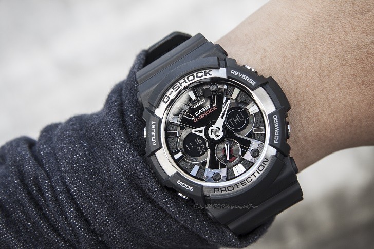 Đồng hồ thể thao G-Shock GA-200-1ADR thoải mái bơi lặn - Ảnh 5
