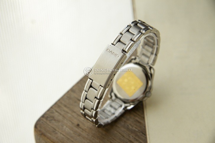 Đồng hồ nữ Casio LTP-1215A-7B2DF giá rẻ thay pin miễn phí - Ảnh 4