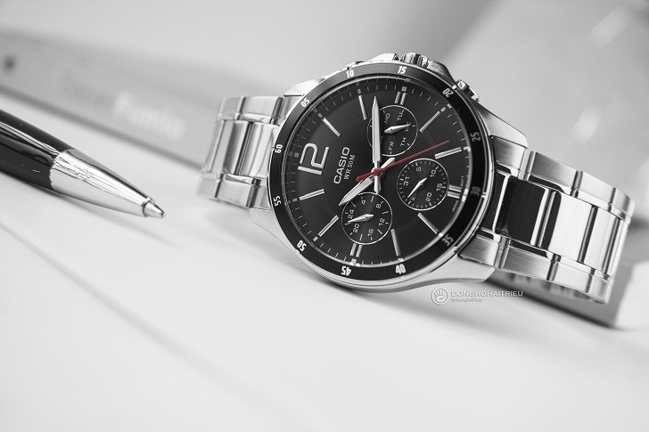 Khám Phá Đồng Hồ Thể Thao Mặt Đen Casio MTP-1374D-1AVDF Ảnh 3