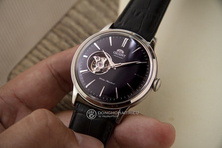 Đồng hồ cơ Orient RA-AG0004B10B thiết kế Open Heart bắt mắt - Ảnh 3