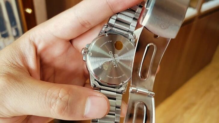 Đồng hồ nam Orient SUND6003W0 giá rẻ, thay pin miễn phí - Ảnh 7
