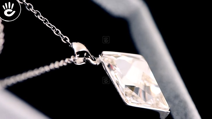 Sức hút dây chuyền Saga 80727 SVWH-XL đính đá pha lê Swarovski - Ảnh 4