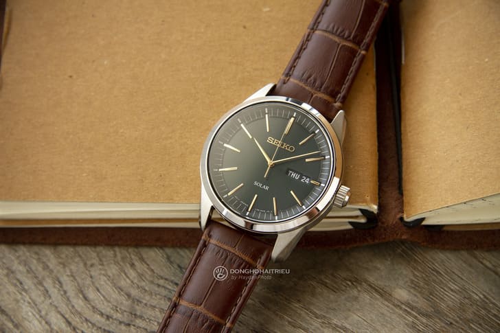 Đồng hồ Seiko SNE529P1 dùng năng lượng ánh sáng hiện đại - Ảnh 1