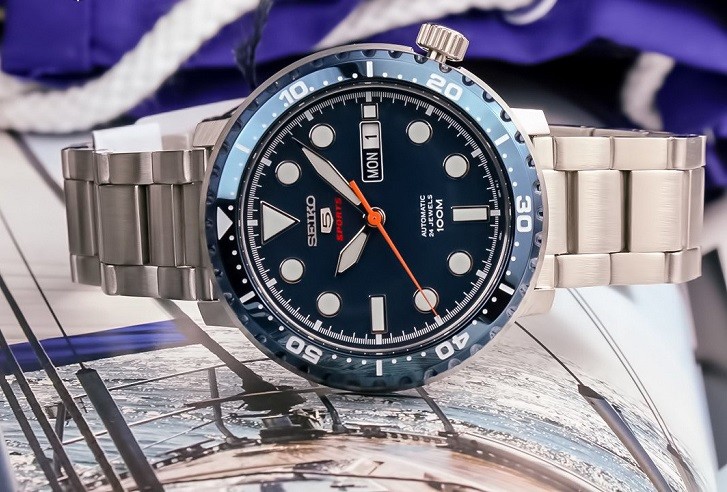 Đồng hồ Seiko SRPC63K1 chống nước 10ATM, thoải mái bơi lội - Ảnh 1