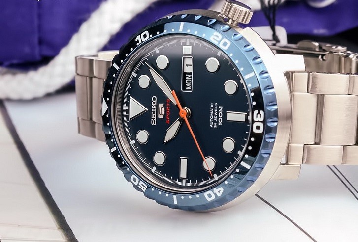 Đồng hồ Seiko SRPC63K1 chống nước 10ATM, thoải mái bơi lội - Ảnh 3