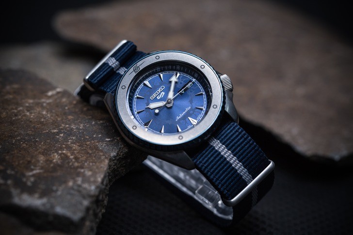 Đồng hồ Seiko SRPF69K1: Sự mạnh mẽ và lạnh lùng như Sasuke - Ảnh 3