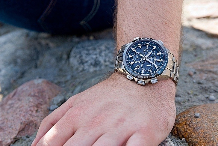 Đồng hồ Seiko SSC445P1 sử dụng năng lượng ánh sáng bền bỉ - Ảnh 1