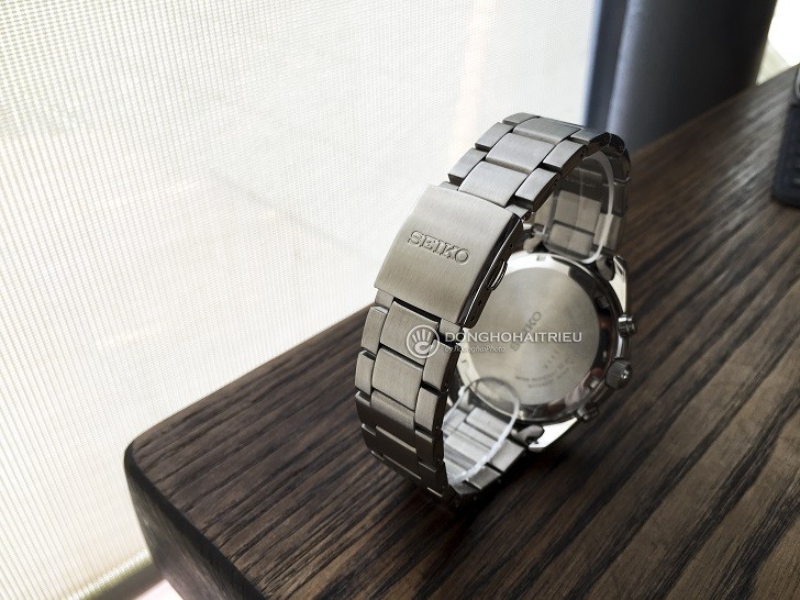 Đồng hồ thể thao Seiko SSC719P1 sở hữu thiết kế ấn tượng - Ảnh 2