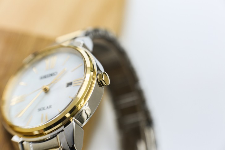Đồng hồ Seiko SUT324P1 sử dụng năng lượng ánh sáng bền bỉ - Ảnh 7