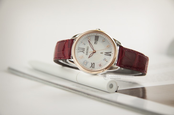Đồng hồ Seiko SUT370J1 đính đá nổi bật, phối màu trẻ trung - Ảnh 2