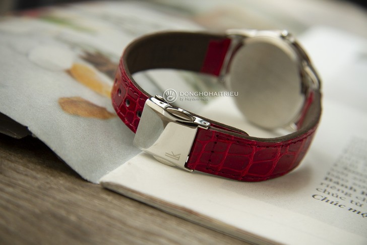 Đồng hồ Seiko SUT370J1 đính đá nổi bật, phối màu trẻ trung - Ảnh 4