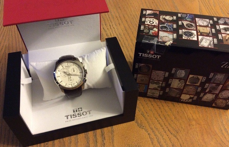 Đồng hồ Tissot T035.439.16.031.00 thoải mái bơi lội dưới hồ - Ảnh 1