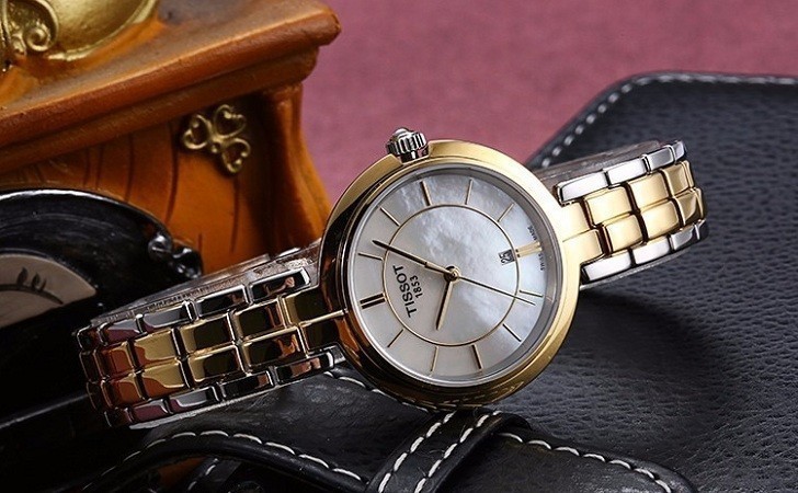 Đồng hồ Tissot T094.210.22.111.01 dây đeo kim loại mạ vàng - Ảnh 2