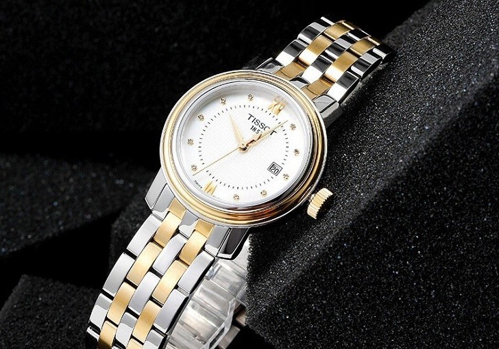 Đồng hồ Tissot T097.010.22.116.00 pha lê đính trên mặt số - Ảnh 4